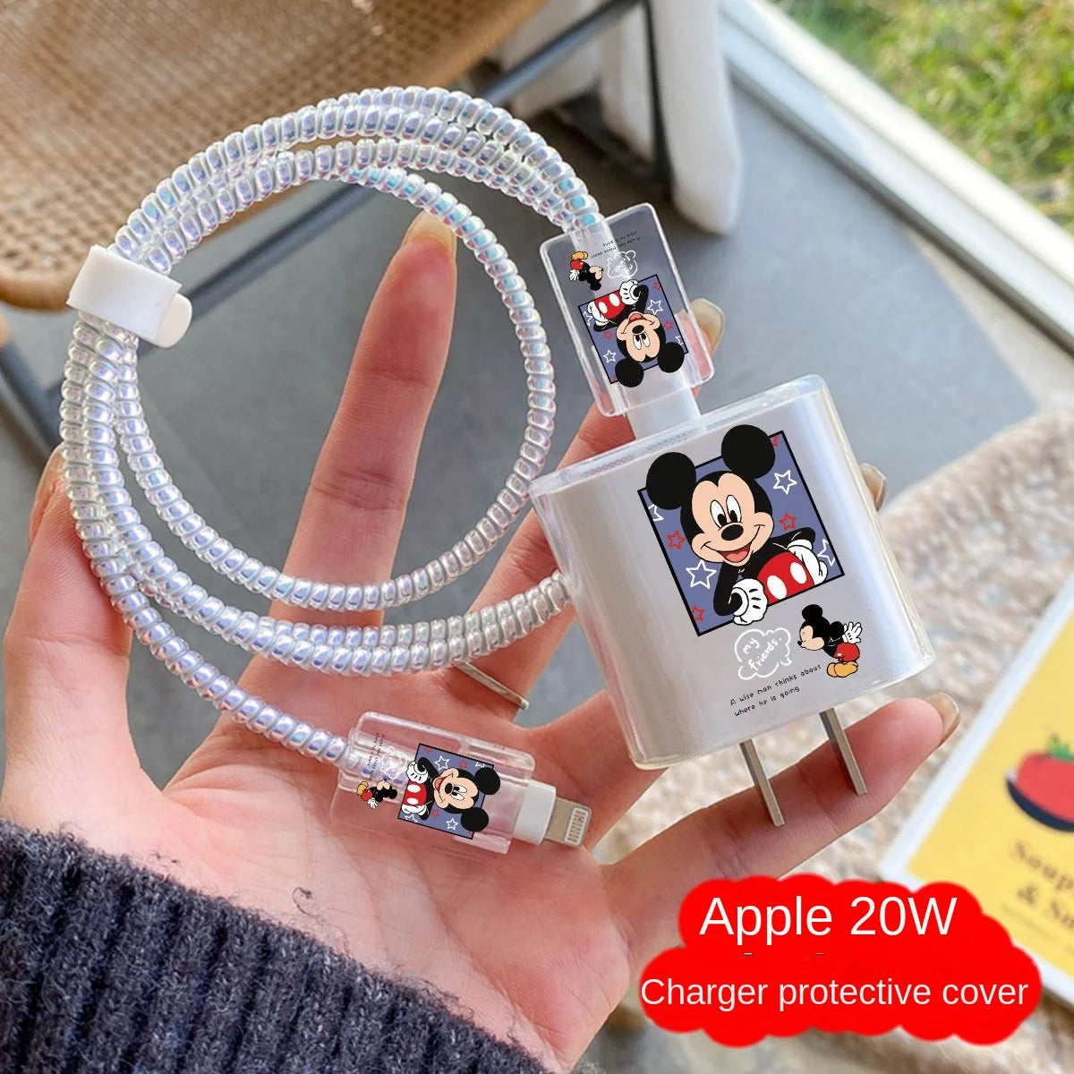 DynaShield charger portable Disney Mickey